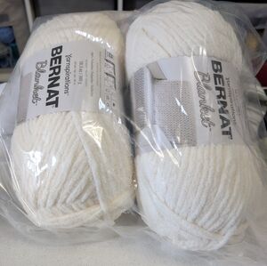 Bernat Blanket Yarn - Soft Cream/White (2 Skeins)-2 Skeins- NEW